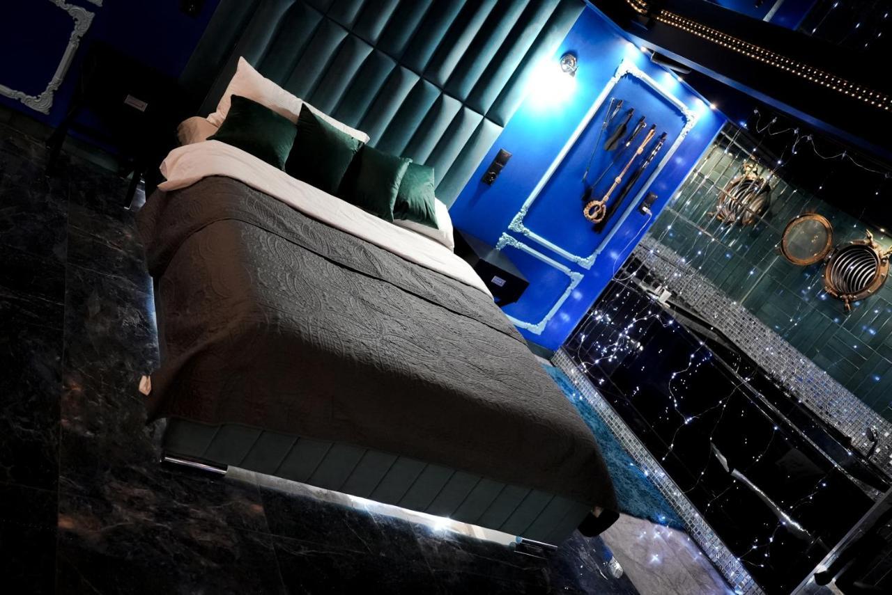 Grey Aqua Secret Apartament 格但斯克 外观 照片